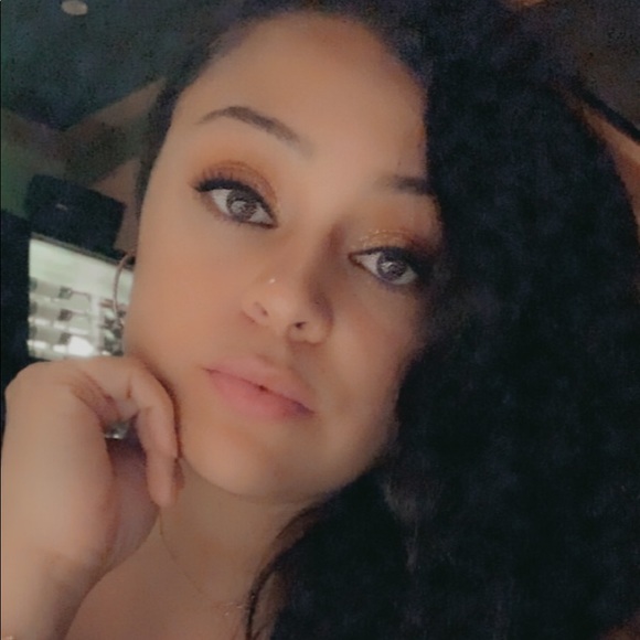 Meet your Posher, Bianca - Picture 1 of 1